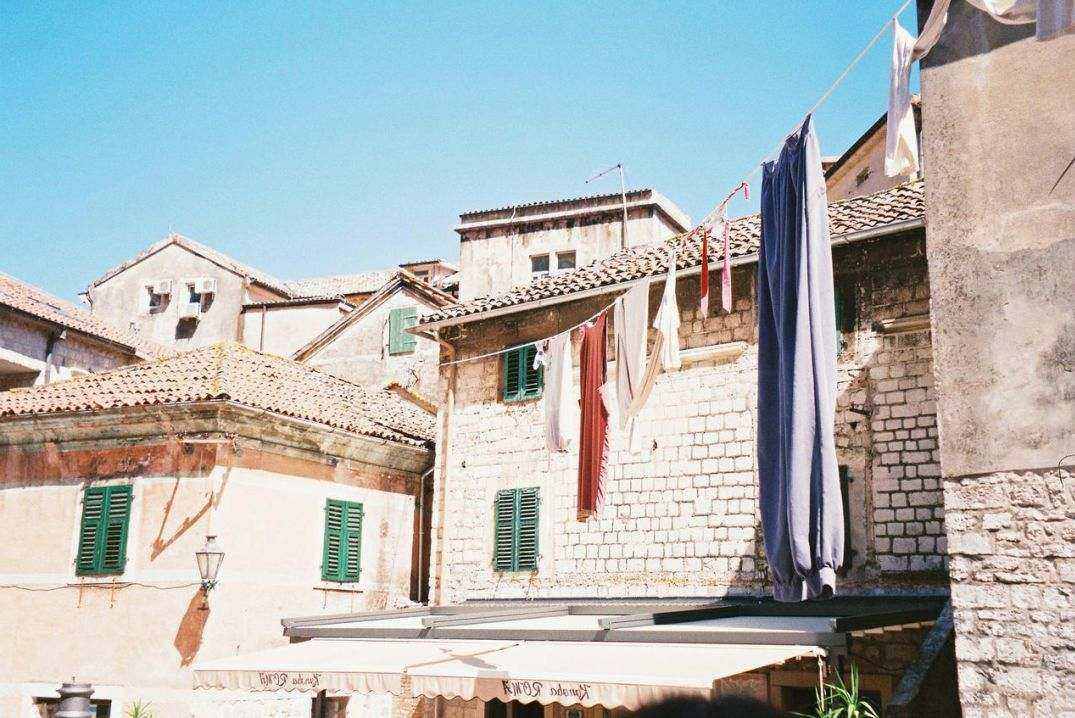 Elettricista in azione
